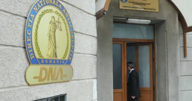 Stire din Eveniment : Scandalul ANRP ajunge și la Constanța. 400 000 de euro mită pentru retrocedarea unui teren!