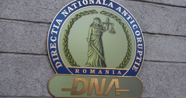 Stire din Eveniment : Oficial de la DNA! 20 de persoane au fost reținute în dosarul de corupție din Portul Constanța