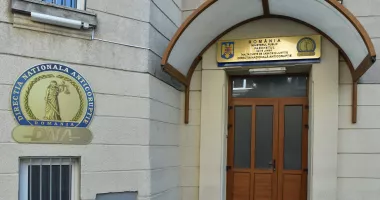 Stire din Eveniment : Acuzații de mită la spital. Fostul manager a fost trimis în judecată