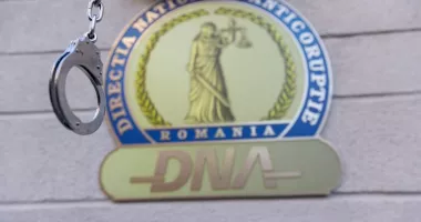 Stire din Eveniment : DNA descinde la Autoritatea Rutieră Română într-un dosar de corupție