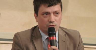 Stire din Cultură-Educație : Mai citesc românii?