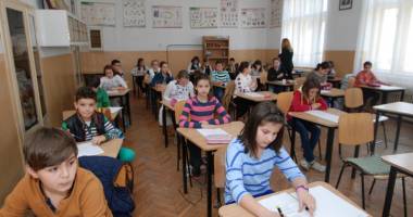 Cine va putea studia la Centrul de excelență în matematică