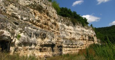 Stire din Social : Dobrogea surprinzătoare  - Canaraua Fetii, canionul cu pereţi de calcar