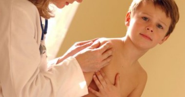 Stire din Cetățenești : Amigdalită sau scarlatină?