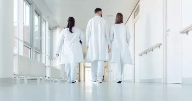 Stire din Politică-Administrație : Stimulente financiare pentru angajații Spitalului de Boli Infecțioase, aprobate de consilierii locali