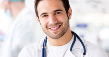 Stire din Fun : Doctorul zice că o să mori…