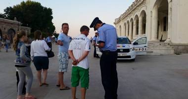 GALERIE FOTO. PANICĂ la CAZINO! O femeie a căzut de pe faleză. Balustrada s-a rupt sub greutatea ei - 3