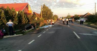 IMAGINI ȘOCANTE! GRAV ACCIDENT RUTIER, AZI. TREI MORȚI ȘI  PATRU RĂNIȚI, DUPĂ O CIOCNIRE FRONTALĂ - 4