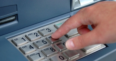 Stire din Eveniment : Doi constănțeni, arestați după ce  s-au "abonat"  la bancomate