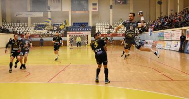 Stire din Sport : Doi handbaliști  de la HC Dobrogea Sud, convocați  la naționala României