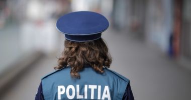 Stire din Eveniment : Doi bărbați, reținuți de poliţiştii din Constanţa pentru șantaj, după un flagrant