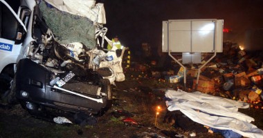 Stire din Eveniment : Decizie definitivă: Doi ani de închisoare cu suspendare pentru moartea a patru oameni