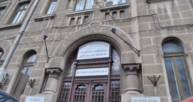Stire din Cultură-Educație : Doi mirciști vor pleca la Olimpiada Internațională  de Științe  pentru Juniori