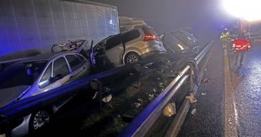 Stire din Actualitate : Doi români, inculpați în Slovenia pentru cel mai grav accident rutier din istoria țării