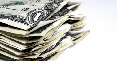 Stire din Economie : Dolarul american s-a depreciat iarăși