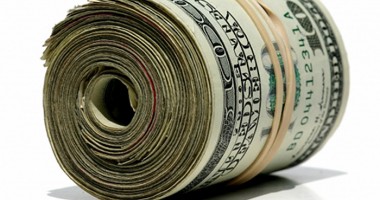 Stire din Economie : Dolarul american se apreciază considerabil