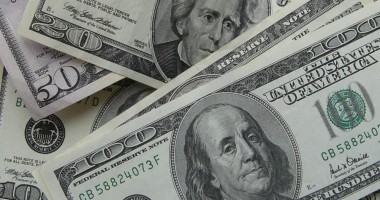 Stire din Economie : Dolarul american se oprește din apreciere