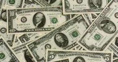 Stire din Economie : Dolarul american rămâne la 3,55 lei