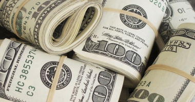 Dolarul a pierdut 0,23% în lupta cu leul