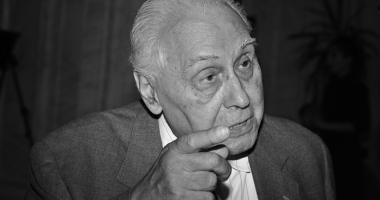 Stire din Politică-Administrație : DOLIU ÎN PNL. Sicriul cu trupul neînsuflețit al lui Radu Câmpeanu, depus la Senat