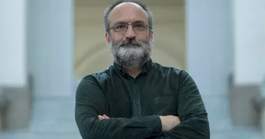 Stire din Actualitate : Doliu în lumea presei. A murit jurnalistul Victor Kapra
