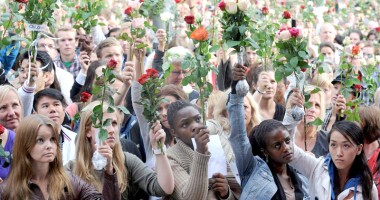Stire din Actualitate : Zi de doliu național în Norvegia,  în memoria victimelor atacurilor lui Breivik