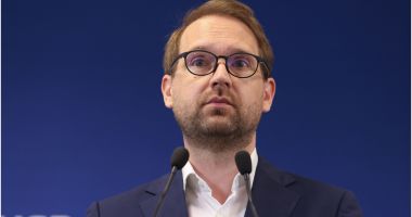 Stire din Economie : Dominic Fritz, despre situaţia economică: "Mult mai gravă decât se aşteptau unii"
