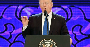 Stire din Actualitate : Donald Trump  a sosit în Filipine, ultima etapă  a turneului  său asiatic