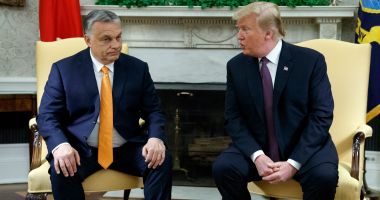 Stire din Actualitate : Donald Trump și Viktor Orban își salută reciproc politicile privind migrația