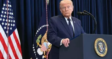 Stire din Actualitate : Donald Trump cere ca NATO și China să se implice în redeschiderea strâmtorii Ormuz