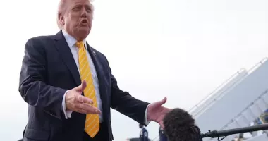 Stire din Actualitate : Donald Trump amenință să șteargă Iranul de pe fața Pământului