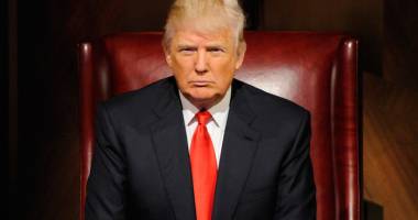 Stire din Monden : Donald Trump, concediat oficial de NBC