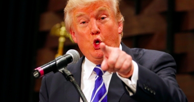 Stire din Actualitate : Trump vrea să privatizeze radiodifuziunea publică americană