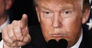 Stire din Actualitate : Donald Trump ia în calcul redeschiderea închisorilor secrete ale CIA