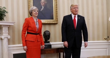 Stire din Actualitate : Donald Trump se va întâlni cu Theresa May, la Davos