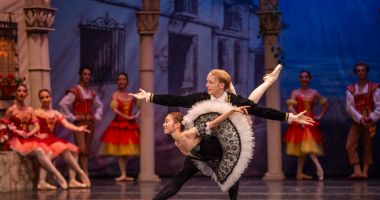 Stire din Cultură-Educație : Teatrul „Oleg Danovski” a reprogramat spectacolul „Don Quijote”