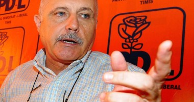 Stire din Politică-Administrație : Senatorul Dorel Borza demisionează din PDL și se afiliază grupului PNL