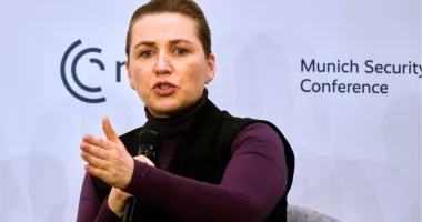 Stire din Actualitate : Premierul danez Mette Frederiksen: „Dorința lui Donald Trump de a controla Groenlanda a rămas intactă“