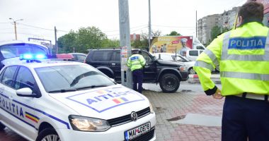 Stire din Eveniment : Dosare penale pentru un șofer de ocazie și o șoferiță din Constanța