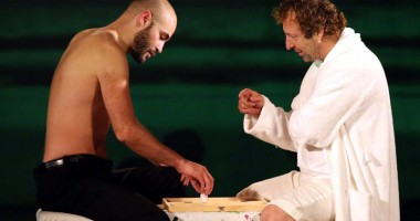 Stire din Cultură-Educație : Două comedii deschid anul cultural 2014 la Teatrul de Stat
