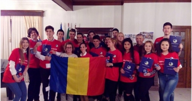 Stire din Cultură-Educație : Stagii de pregătire în Cipru  și Portugalia pentru elevii din Cernavodă
