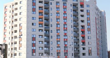 Stire din Economie : Două treimi dintre români nu ar cumpăra o locuinţă