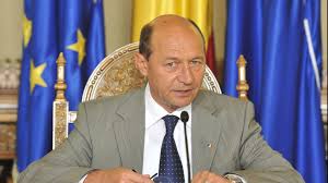 Stire din Politică-Administrație : "Un cvorum de 50% plus unu la referendumul de revizuire subliniază forța juridică a Constituției"