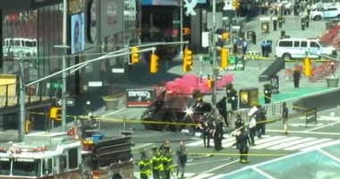 GALERIE FOTO-VIDEO / UPDATE. Două mașini AU INTRAT ÎN PLIN ÎN PIETONI la New York, în Times Square și Staten Island - 5
