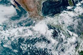 Stire din Actualitate : Uragan violent pe coastele Mexicului. Oameni morţi şi răniţi, pagube materiale