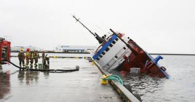 Stire din Economie : Draga "Perla" s-a scufundat în portul Reykjavik