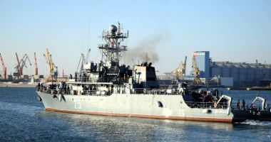 Stire din Eveniment : 78 de militari, într-o MISIUNE ISTORICĂ! Dragorul maritim "Lt. Lupu Dinescu" intră sub comandă NATO