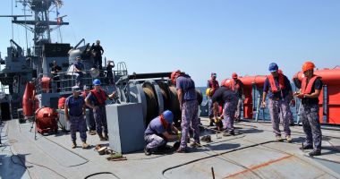 Stire din Eveniment : Oaspete de seamă pe dragorul maritim "Locotenent Dimitrie Nicolescu"