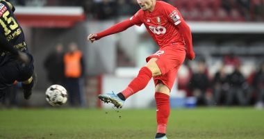 Stire din Sport : Rapid a ratat transferul lui Denis Drăguș! Cu ce echipa semnează atacantul