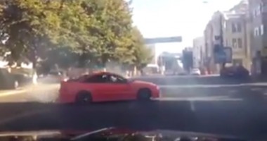 Galerie FOTO și VIDEO. TUPEU DE ȘMECHER / A făcut drifturi pe bulevardul Tomis în plină zi. Unde era Poliția? UPDATE - 2